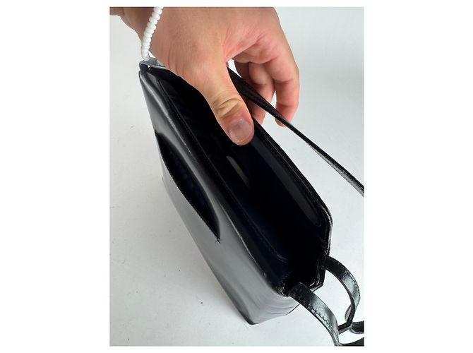 Vintage Givenchy 4G Tasche aus Lackleder schwarz - Ansicht 5