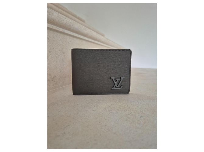 Louis Vuitton Aerogram Geldbörse Leder Khaki - Ansicht 2