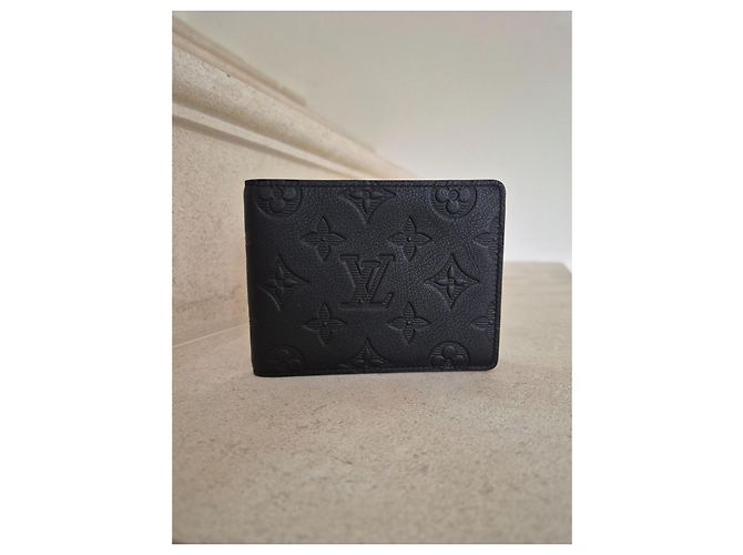 Louis Vuitton Shadow Geldbörse aus schwarzem Leder - Ansicht 2