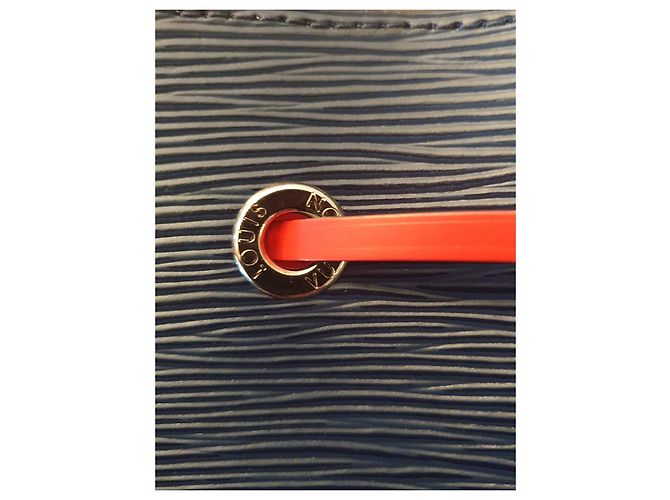 Louis Vuitton NeoNoe Pelle Epi Set Completo Blu - vista 12