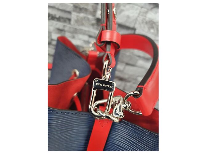 Louis Vuitton NeoNoe Pelle Epi Set Completo Blu - vista 5