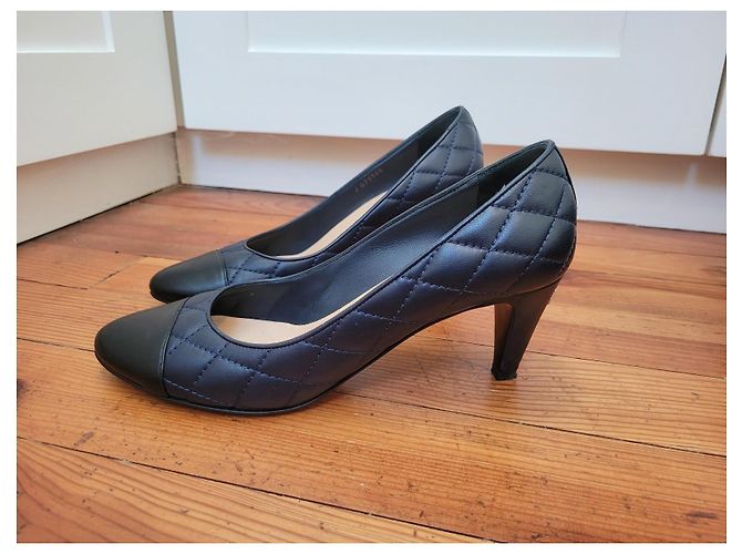 Chanel gesteppte Pumps 37 Marineblau - Ansicht 3
