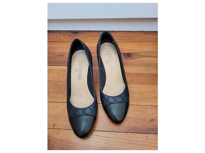 Chanel gesteppte Pumps 37 Marineblau - Ansicht 6