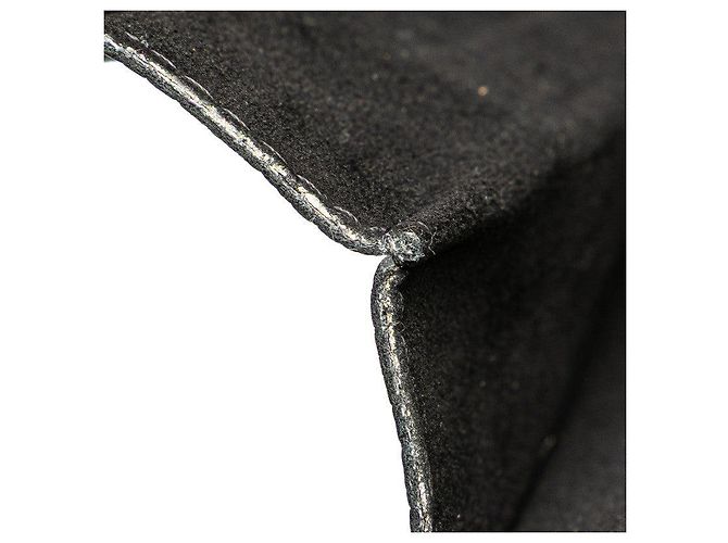 Pochette Jour GM Taurillon de Louis Vuitton Noir - vue 6