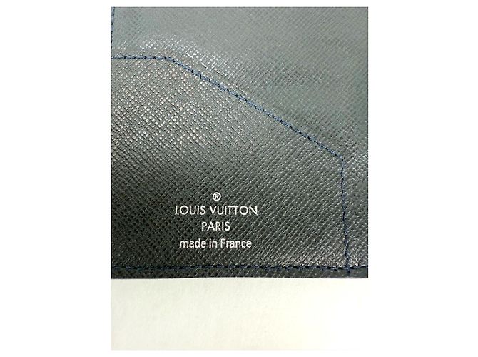 LOUIS VUITTON Taiga Brazza Long Bifold Dark Blue Leather Wallet Black - view 3