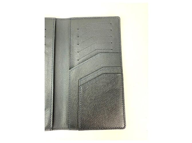 LOUIS VUITTON Taiga Brazza Long Bifold Dark Blue Leather Wallet Black - view 6