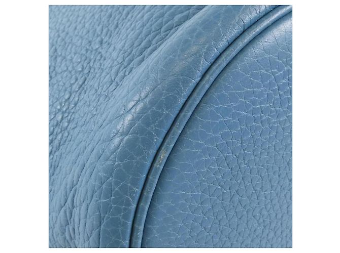 Borsa a Spalla Mangeoire Taurillon Clemence di Hermès Blu - vista 2