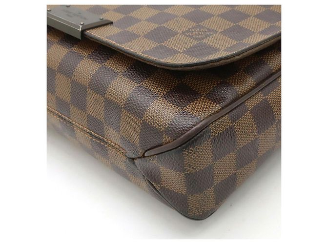 Borsa a tracolla PM Damier District Louis Vuitton Marrone - vista 3