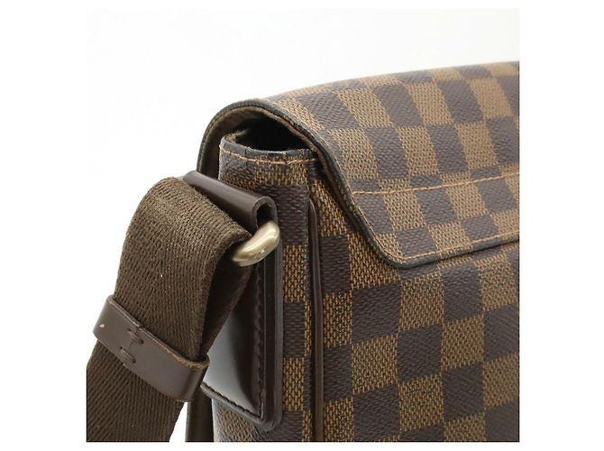 Borsa a tracolla PM Damier District Louis Vuitton Marrone - vista 4