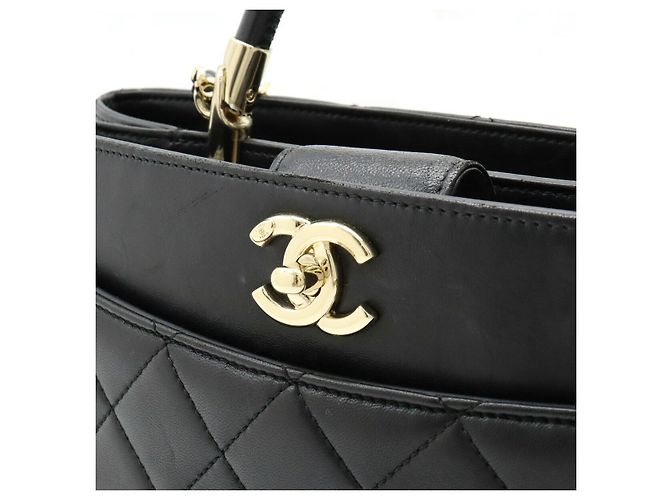 Chanel Matelassé Coco Mark Lederhandtasche Schwarz - Ansicht 8