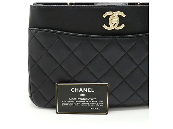 Chanel Matelassé Coco Mark Lederhandtasche Schwarz - Ansicht 9
