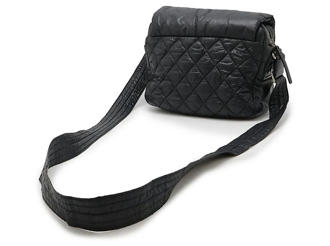 Borsa Messenger Piccola Cocoon Matelassé in Nylon/Pelle di Chanel - vista 2