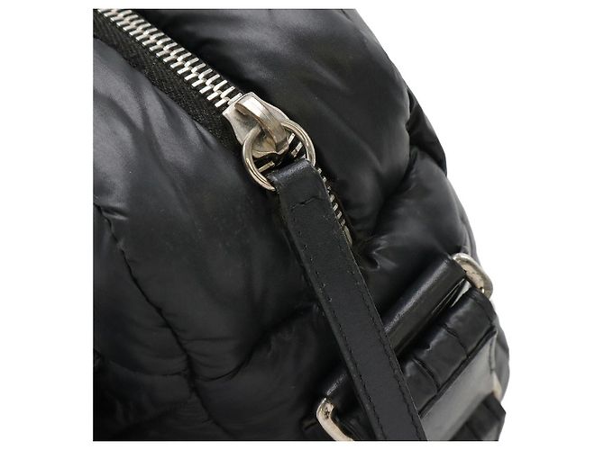 Borsa Messenger Piccola Cocoon Matelassé in Nylon/Pelle di Chanel - vista 4