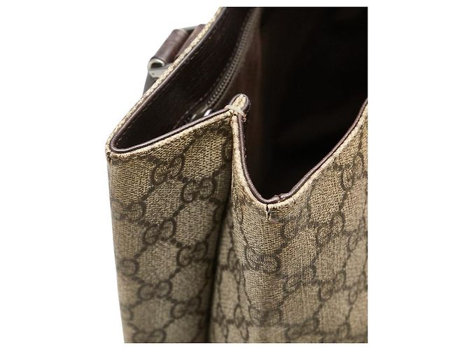 Bolsa Tote Gucci GG Supreme em PVC Marrom Bege - vista 10
