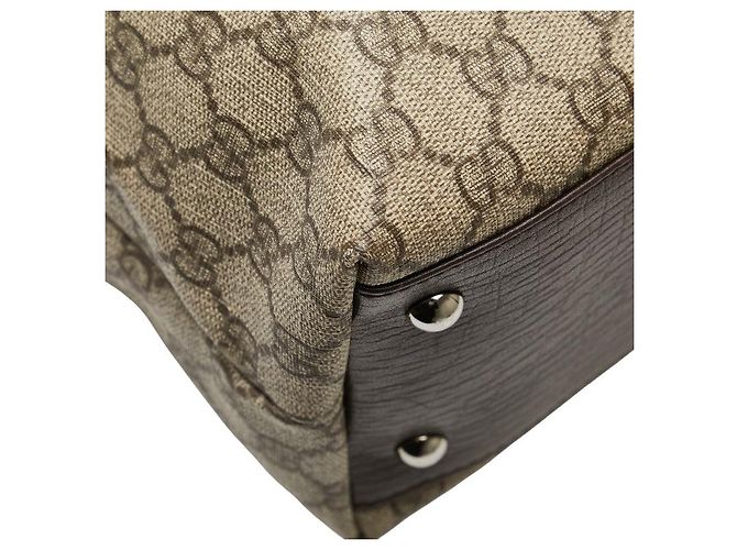 Bolsa Tote Gucci GG Supreme em PVC Marrom Bege - vista 5