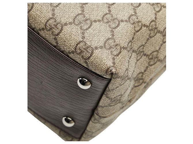 Bolsa Tote Gucci GG Supreme em PVC Marrom Bege - vista 6