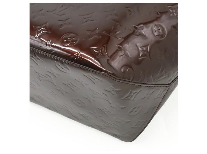 Bolsa 2 em 1 Louis Vuitton Bellevue GM Vernis Roxo - vista 3