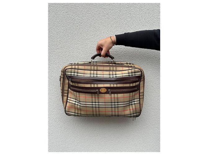 Valigetta Burberry 24 Hours in pelle beige - vista 2