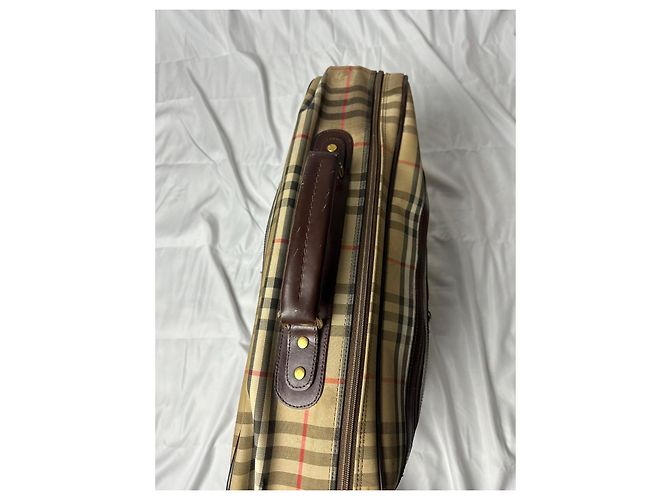 Valigetta Burberry 24 Hours in pelle beige - vista 8