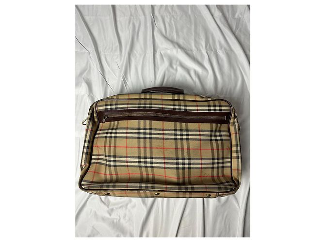 Valigetta Burberry 24 Hours in pelle beige - vista 9