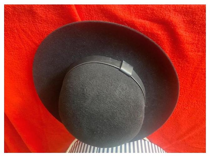 Kelly Cappello Hermès in feltro di coniglio nero con nastro in pelle - vista 2