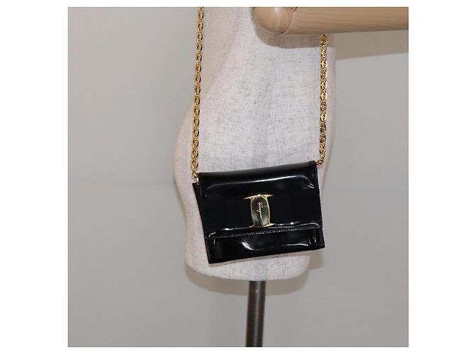 Borsa a Spalla con Catena Salvatore Ferragamo Smalto Nero Oro Auth gh509 D'oro - vista 21