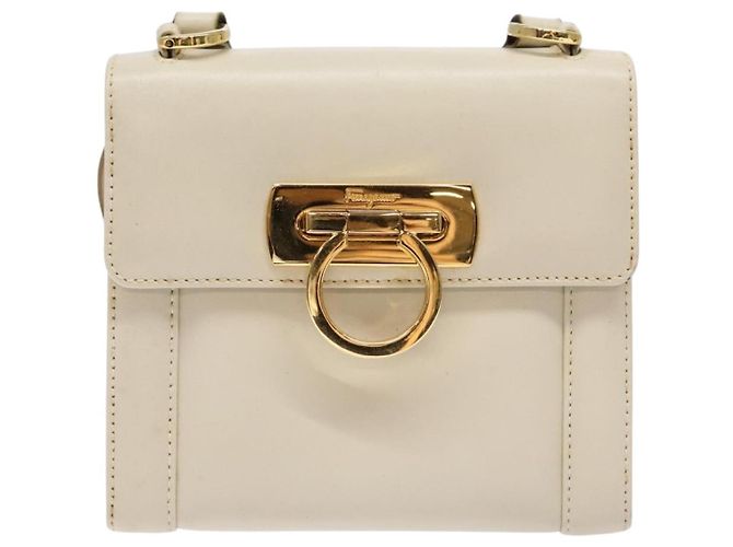 Borsa a Spalla Gancini in Pelle Bianca e Oro Salvatore Ferragamo Auth gh505 Bianco D'oro - vista 13