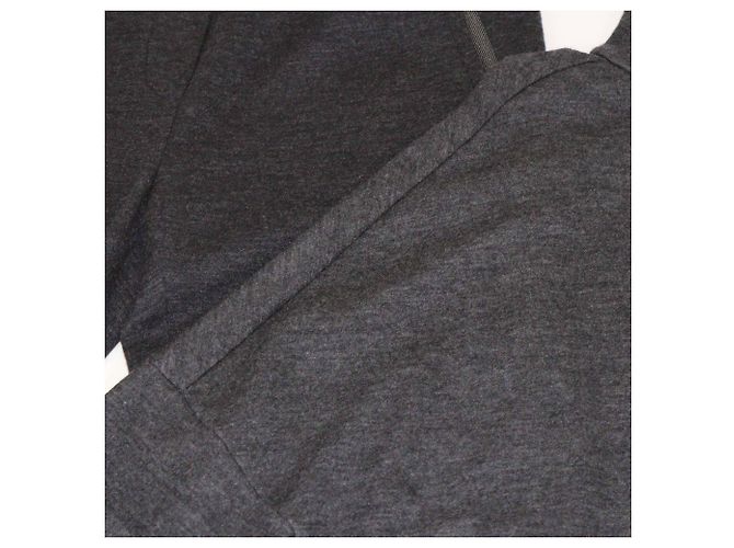 Dunkelgrauer Cashmere-Strickpullover und -Hose mit Knopf-Schultern von Brunello Cucinelli Anthrazitgrau - Ansicht 5