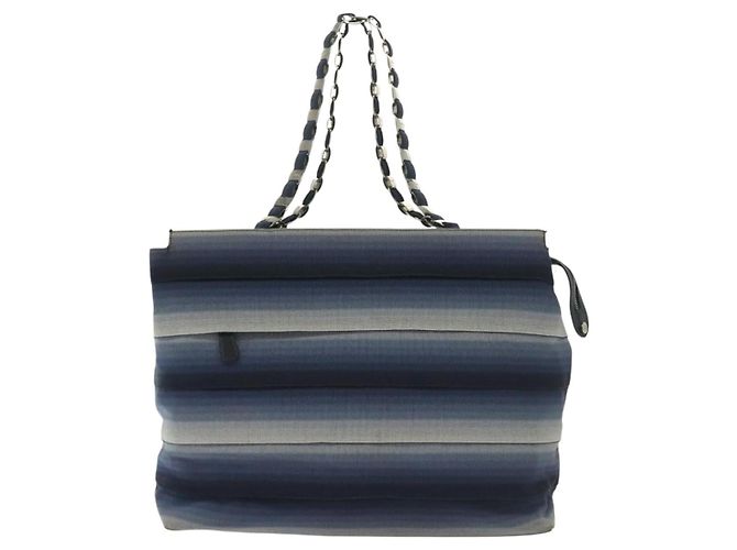 Borsa Tote Vala Vala in Tela Blu Argento Salvatore Ferragamo Auth bs28721 - vista 13