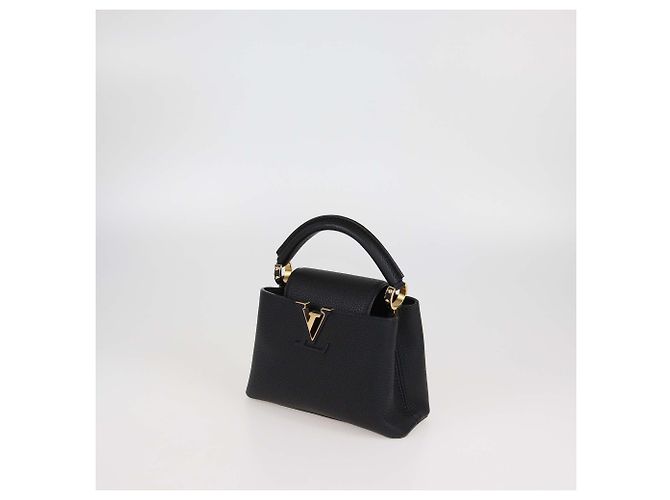 Mini Capucines Tasche aus schwarzem Leder von Louis Vuitton - Ansicht 3