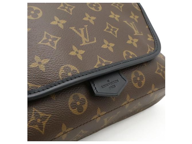 Borsa a Spalla Messenger Magnetica Monogram Louis Vuitton Marrone - vista 7