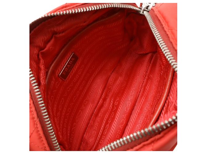 Bolso de Hombro Triángulo Prada Roja - vista 8