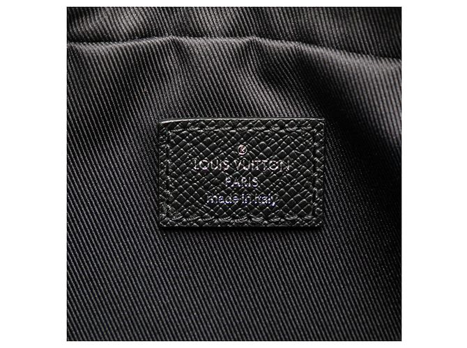 Bumbag Riñonera exterior Monogram Eclipse negra Louis Vuitton Negro - vista 5
