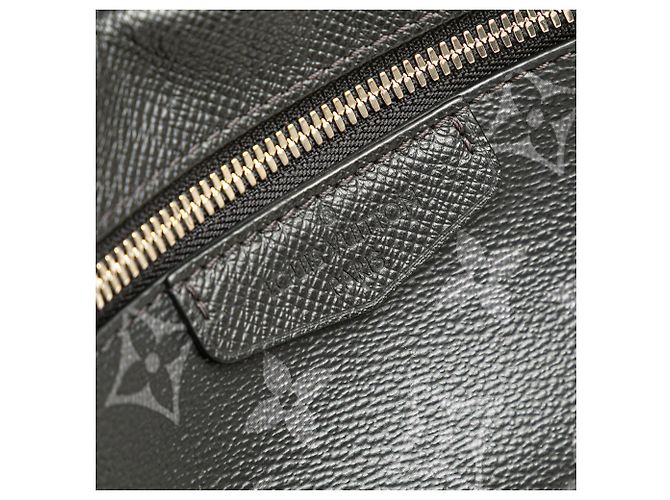 Bumbag Riñonera exterior Monogram Eclipse negra Louis Vuitton Negro - vista 7