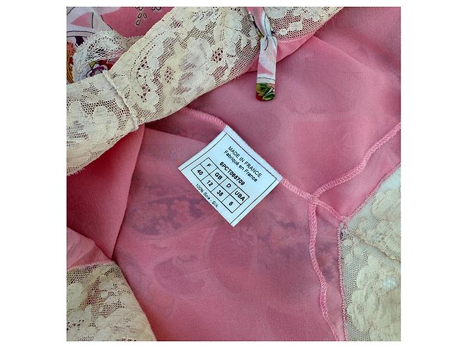 John Galliano Kleid aus rosa Seide mit Blumenmuster und Spitze - Ansicht 7
