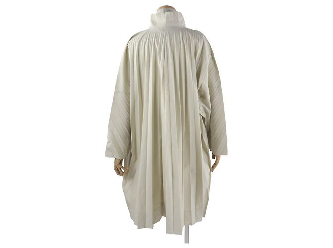 Homme Plissé Issey Miyake Abrigo de Poliéster Beige - vista 3