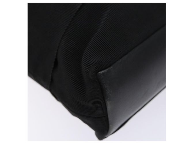 Borsa a Spalla Vala Chain in Tela Nera e Oro Auth 138299 di Salvatore Ferragamo Nero D'oro - vista 15