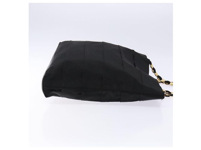 Borsa a Spalla Vala Chain in Tela Nera e Oro Auth 138299 di Salvatore Ferragamo Nero D'oro - vista 3