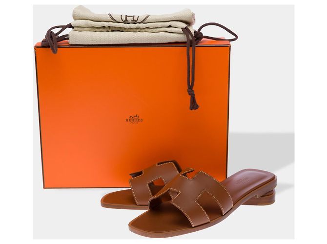 Hermès Chaussure HERMES Oran en Cuir Marron - 102903 - vue 2
