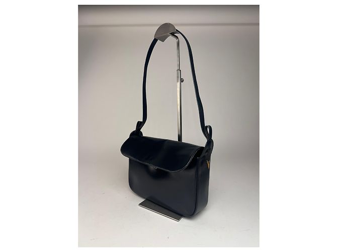 Vintage Givenchy Ledertasche in Marineblau - Ansicht 6