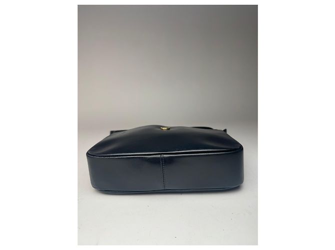 Vintage Givenchy Ledertasche in Marineblau - Ansicht 9