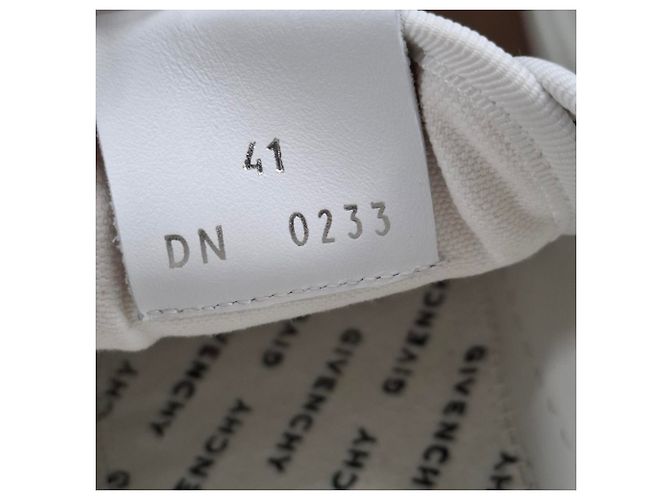 Givenchy City Platform Sneakers aus beigem Canvas - Ansicht 9