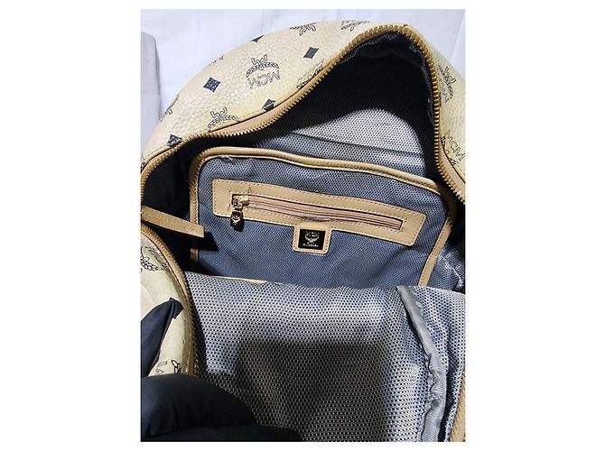 MCM Visetos Small Stark Leather Backpack Beige - view 14