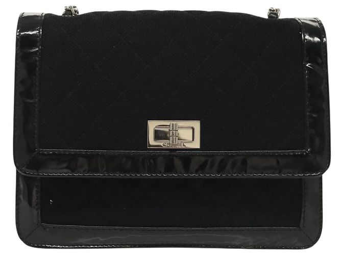 CHANEL Borsa a Spalla Matelassé in Tela e Pelle Nera Argento CC Auth bs28854 Nero - vista 13