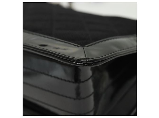 CHANEL Borsa a Spalla Matelassé in Tela e Pelle Nera Argento CC Auth bs28854 Nero - vista 17