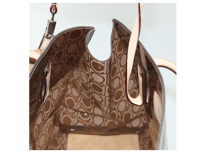 Borsa Tote Salvatore Ferragamo in vinile marrone Auth BA5417 - vista 18