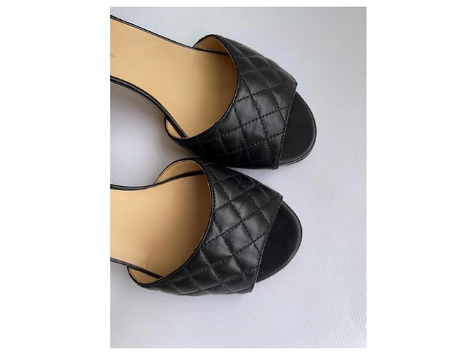Chanel scarpe nere trapuntate con logo CC Nero - vista 10