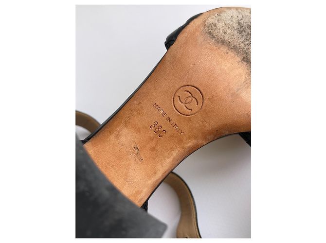 Chanel scarpe nere trapuntate con logo CC Nero - vista 14