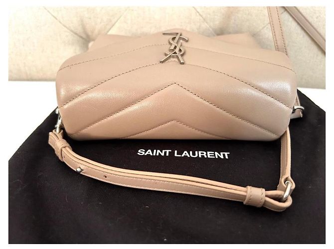 Saint Laurent Loulou Toy Borsa a tracolla in pelle beige - vista 4