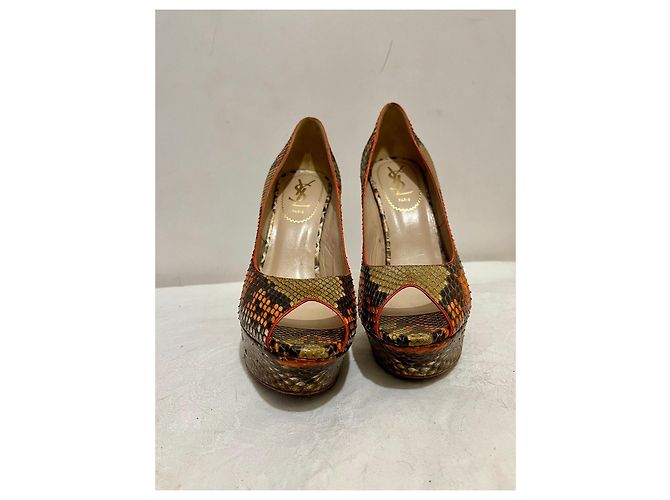 Yves Saint Laurent Décolleté Peep Toe Palais in Python Arancione Roccia YSL Multicolore - vista 3